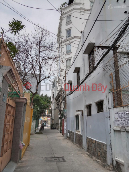 Corner house 2 MT CMT8 Street, 4x8m, 3 floors throughout, Vietnam Rental | đ 30 Million/ month