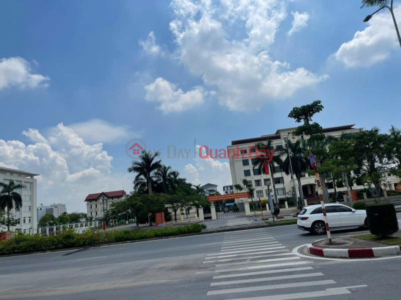 Property Search Vietnam | OneDay | Nhà ở Niêm yết cho thuê Cho thuê tòa nhà 3 Tầng 3 sàn diện tích 360M /1 sàn đường Lê Hồng Phong