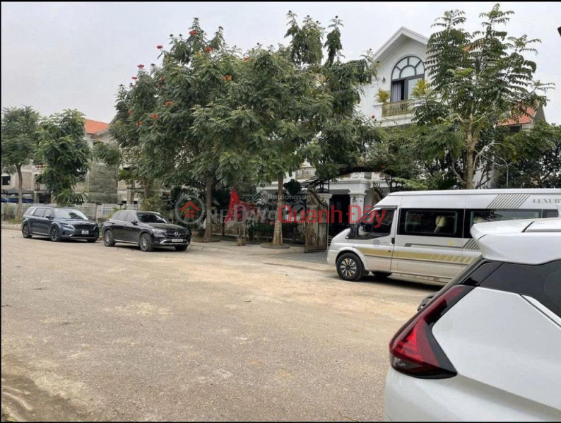 For sale: Detached villa, corner plot: 425 m2, 17 m frontage, 30 m road - Quang Minh Urban Area Sales Listings