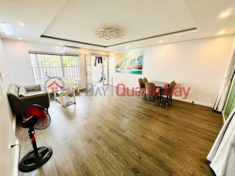 Tầng 1 TT Hoàng Ngọc Phách, DTSD~80m, Nội thất đẹp, Vài bước ra phố, nhỉnh 5 tỷ _0