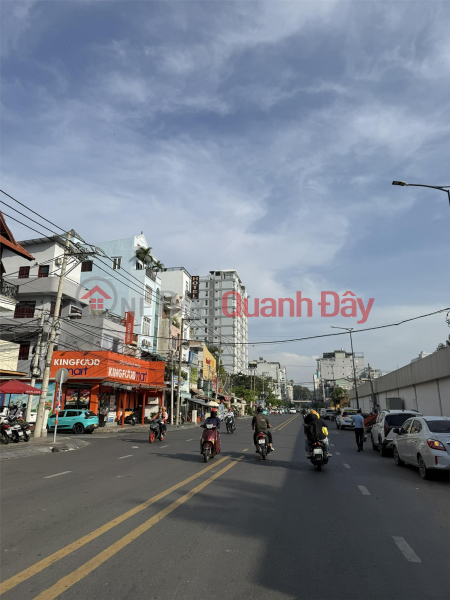 đ 14 tỷ **Bán đất mặt tiền Trần Quốc Hoàn, p13, Tân Bình (4,5*15) - cạnh ga T3