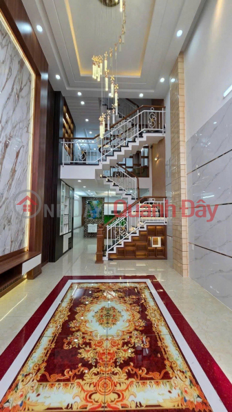 Chủ cần tiền cắt lỗ bán nhanh nhà mới Bình Trị Đông, Bình Tân - 5 tầng đẹp, xe hơi tới cửa Niêm yết bán