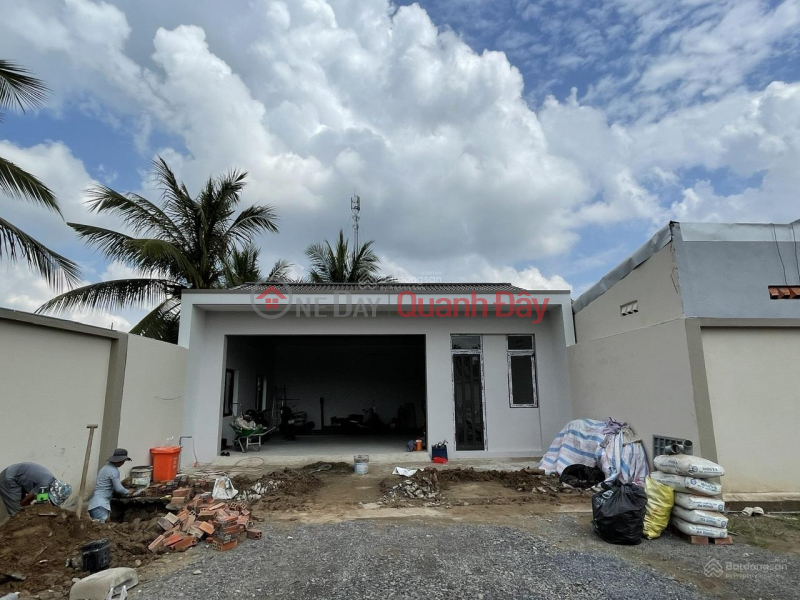 OWNER SELLING 1,982M2 LAND WITH TITLE DEED, INCLUDING A SINGLE-STORY HOUSE, FRONTAGE IN CAI RANG CENTER. Sales Listings