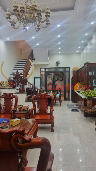đ 15 tỷ, Hoàng Như Tiếp biệt thự 120m2, 4.5 tầng,mt 5.25m, 15 tỷ Long Biên