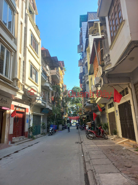 HOUSE FOR SALE IN THANH XUAN, 41M2, 4 FLOORS, PLOT WITH 2 ALLEY FRONTAGES, SIDEWALK, CAR ACCESS, SUITABLE FOR BUSINESS, 15.X BILLION VND _0