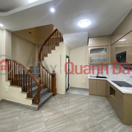 Selling a house on the corner of Nam Duong, Long Bien, 35m 5T, about 3.5 billion, car sales _0