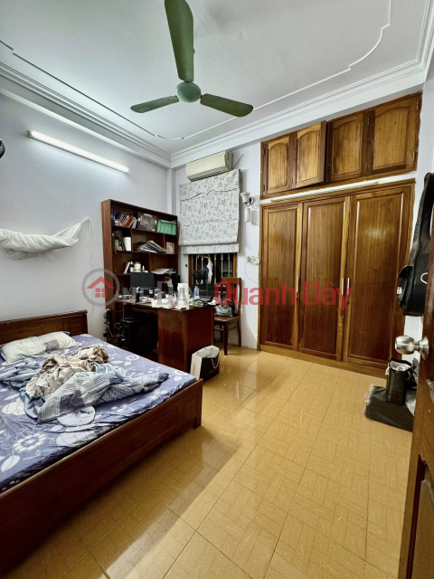 House for sale on Ly Thuong Kiet, 45m2, 5 floors, 5.2m frontage, 30.5 billion, wide alley, great business _0