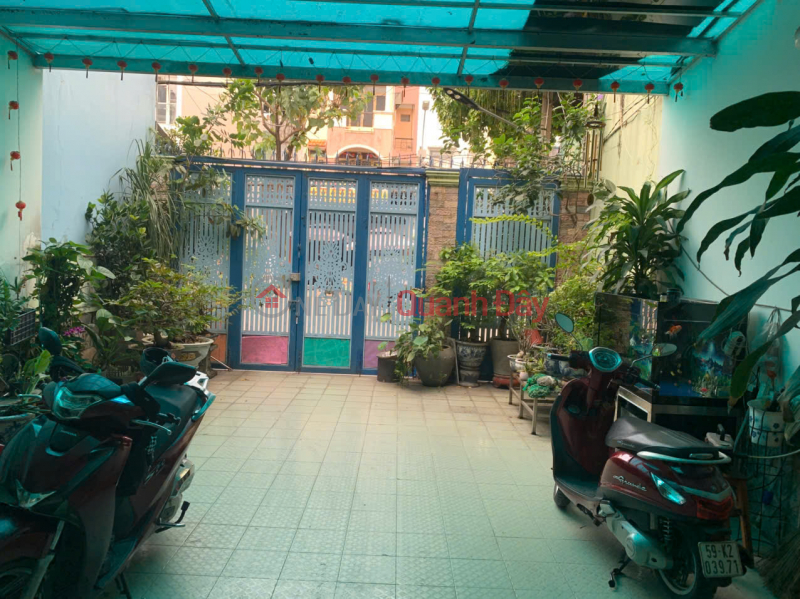 đ 25 tỷ CHÍNH CHỦ CẦN BÁN NHANH LÔ ĐẤT TẶNG KÈM NHÀ CẤP 4 tại quận Bình Tân, TP HCM