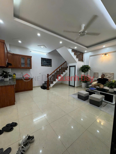 Beautiful House in Dong Ngac - 30m² x 4 floors - 6m frontage - Near car parking - Price only 6.5 billion _0