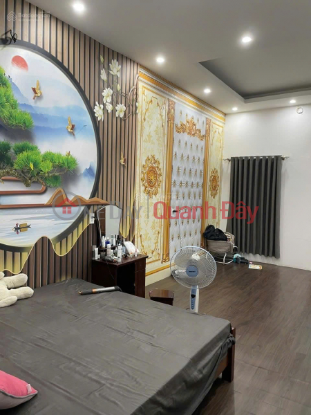 đ 6,5 tỷ | Chính chủ bán nhà 3 tầng đường Cách Mạng Tháng 8 - vị trí đắc địa, thuận lợi kinh doanh