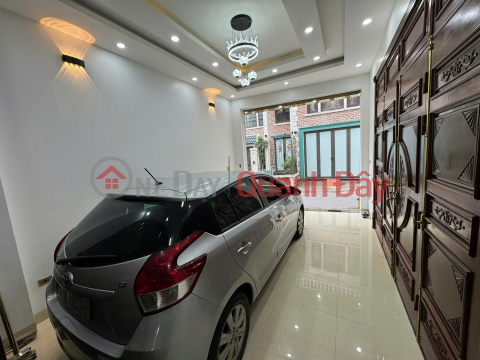 BÁN NHÀ MỚI Ô TÔ ĐỖ CỬA - KINH DOANH ĐỨC GIANG - LOGN BIÊN, 46M2 4 TẦNG 10.5 TỶ. _0