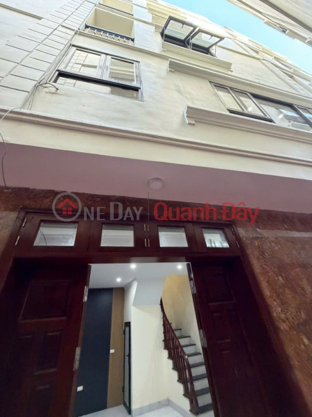 Beautiful house with elevator and parking at the door, Bo De-Long Bien, 35m2 x 6 floors, 10.3 billion VND. Sales Listings