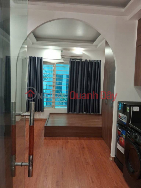 8.6 Billion VND Cash Flow House Pham Van Dong - Hoang Quoc Viet Full Furniture, Near Street, 35m2, 6 Floors, Vietnam | Sales | đ 8.6 Billion