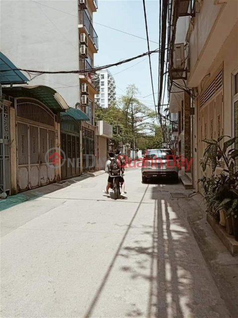 Townhouse for sale in Dang Thai Mai, Tay Ho District. 164m Actual 215m Built 6 Storeys 11.5m Frontage Slightly 30 Billion. Photo Commitment _0