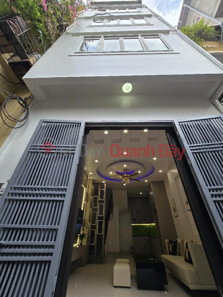 Thanh Xuan House 36m x 5 floors is beautiful and sparkling, just live. Price 6.6 Billion Sales Listings