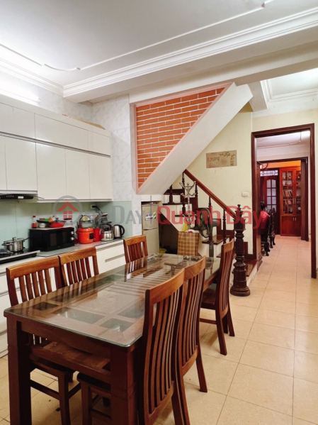 Bach Mai House Near Mo Market, University Neighbor, DT42m2, price 3.8 billion. Sales Listings