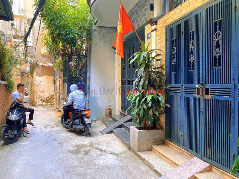 House for sale on De La Thanh Street, center of Dong Da District, 5 floors, 2 airy, 11 billion\\/60m2 Sales Listings