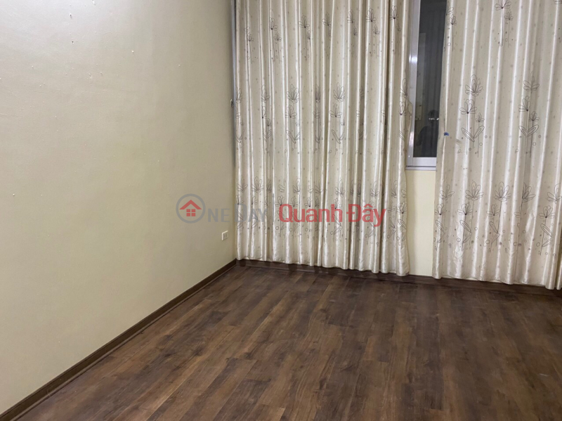 đ 6 Million/ month Apartment for rent, 3rd floor, collective house, alley 36 Luong Dinh Cua, Dong Da, 6 million