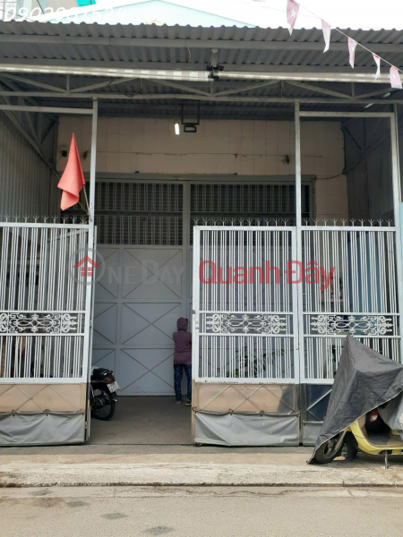 Bán hoặc cho thuê nhà cấp 4 đường Mã Lò, P. Bình Hưng Hòa A, Q. Bình Tân, DT 240m2, Việt Nam | Bán đ 100 triệu