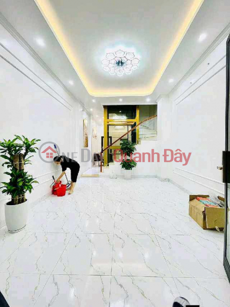 Townhouses on Hai Ba Trung Street Sales Listings (LEPHUC-214833701)