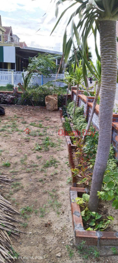 OWNER IS STICK AT THE BANK AND NEEDS TO URGENTLY SELL A LOT OF LAND WITH 2 FRONTAGES ON HA HUY TAP STREET FOR 6.7 BILLION VND _0