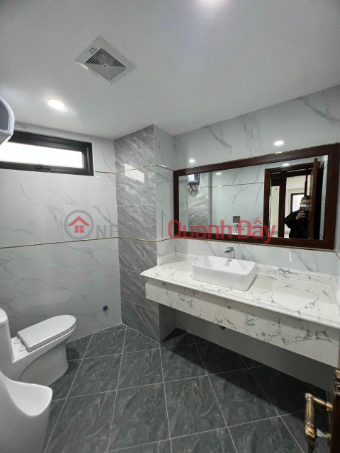 House for rent, Nguyen Khanh Toan, Nguyen Van Huyen; 242m2* 1 floor - 33 million VND _0