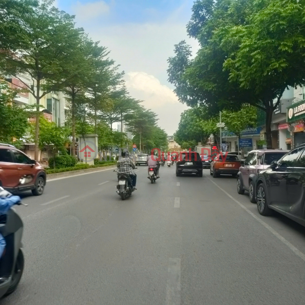 đ 13,85 tỷ | BÁN NHÀ LẠC LONG QUÂN, ÔTÔ ĐỖ CỬA, GẦN VƯỜN HOA, DÂN XÂY CHẤT, 52M2 NHỈNH 13 TỶ