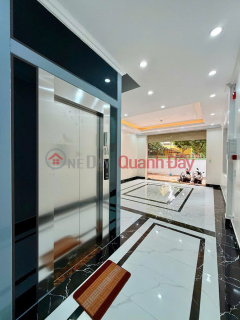 QUICK SALE! HOUSE BUILT BY OWNER, MINH KHAI, CAU DIEN, ELEVATOR, CAR ACCESS, AREA: 40m² x 6 FLOORS, 8 BILLION VND _0