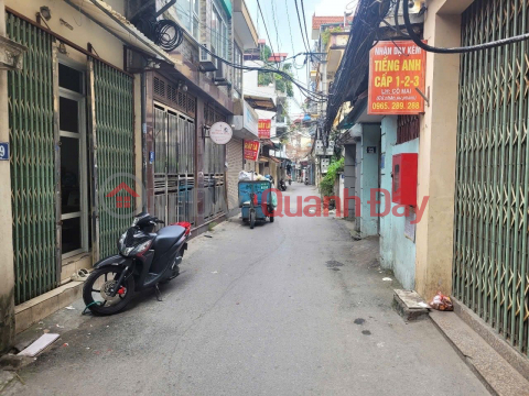 RARE FOR URGENT SALE – GOLDEN LAND ON TRAN PHU, VAN QUAN – HUGE FRONTAGE OF 6M.<br \/> SQUARE NOTEBOOK LIKE A4 PAPER – SUPER BEAUTIFUL ALLEY 92 _0