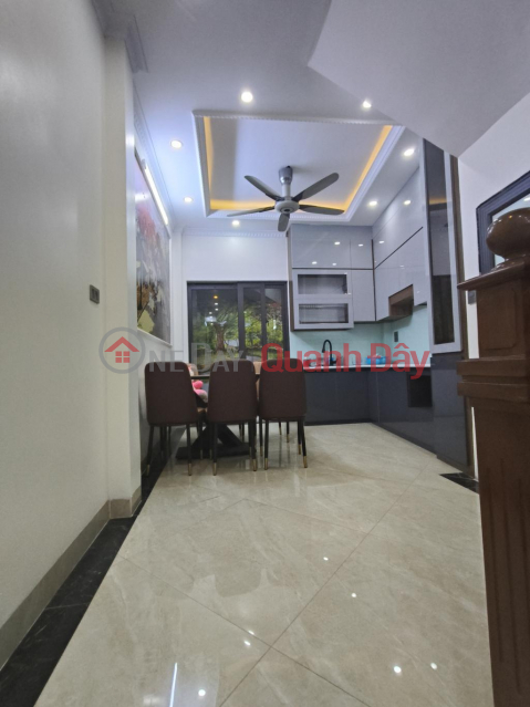 HOUSE FOR SALE IN NGUYEN AN NINH, 20M CAR WIDE, 3 DOOR PARKING RATES, 47M2, 8.99 BILLION _0