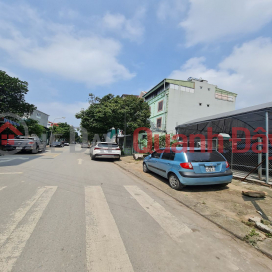 Quick sale of 3-storey house 180m2 car road in Dong Du dike, Gia Lam. Contact 0989894845 _0