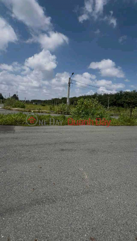 Residential Land, 32m wide asphalt road (RSBOY-403669736)_0