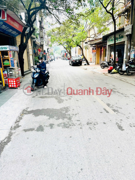 đ 19.5 Billion BANKRUPTCY HOUSE FOR SALE ON QUANG TRUNG STREET, HA DONG - SUPER PRODUCT ON STREET FRONT - SIDEWALK FOR FOOTBALL - STRONG - CENTER,