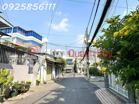 Land for sale on street No. Near People's Committee - DCHH 64m - moving car adjacent to Binh Thanh _0
