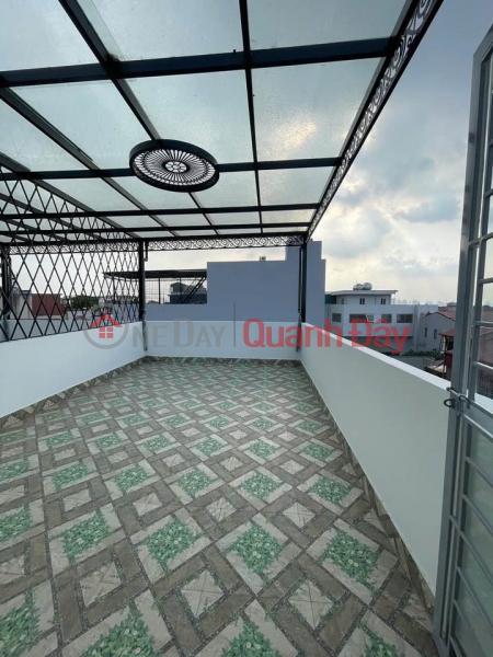 đ 10.99 Billion, HOUSE FOR SALE IN NGOC THUY – ELEVATOR – CAR ACCESS – FULL FURNITURE ONLY 10.95 BILLION