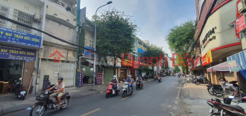 House for sale on the bustling Ngo Quyen Street, the busiest street in Cho Lon, 100m2. _0