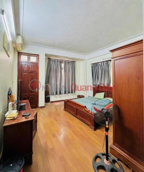 đ 12.0 Billion | RARE, CHUA LANG STREET, CARS CAN PARKING AT THE DOOR, CORNER LOT, RESIDENTS BUILD 5 FLOORS, 43 SQM, FRONTAGE 4.3 M