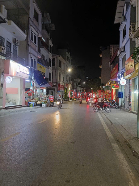 STREET FRONT - CORNER LOT - CASH FLOW - TOP BUSINESS IN BODHI LONG BIEN | Vietnam | Sales, đ 35 Billion