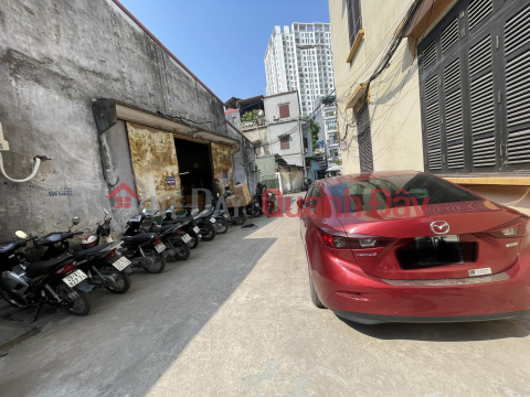 OWNER NEEDS TO SELL HOUSE ON TRUONG DINH, 66m2 x 2 FLOORS, NEXT TO THE STREET, DIVIDED, CARS, PRICE 8.6 billion _0