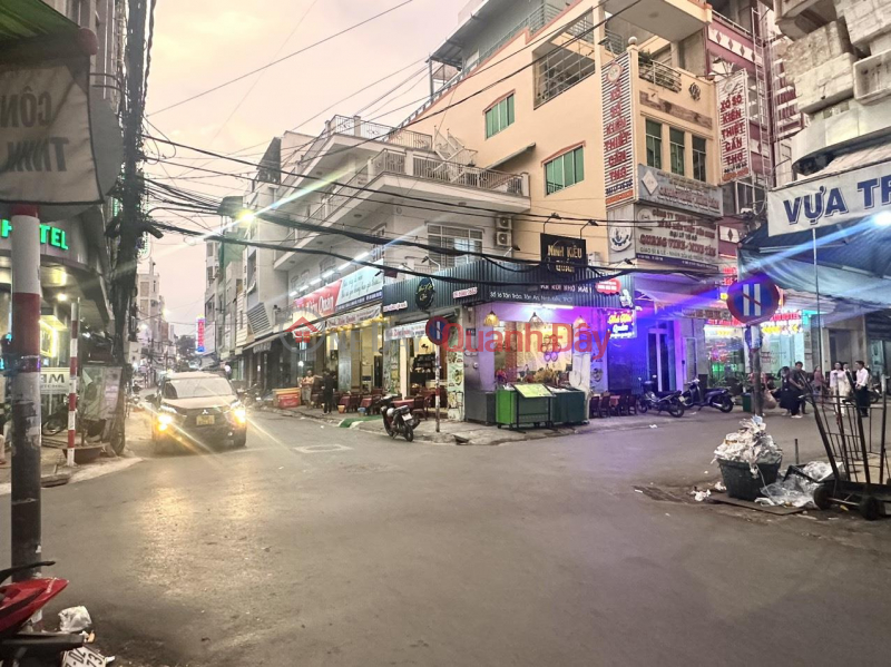 THE OWNER NEEDS TO URGENTLY RELEASE THE FRONT FRONT BAR IN Tan An Ward, Ninh Kieu Sales Listings