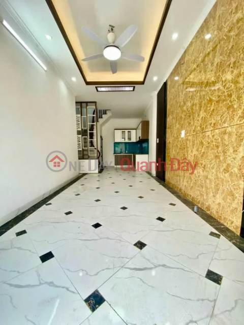 BEAUTIFUL HOUSE - CORNER LOT, AIRY - CARS CAN PARKING IN FRONT OF THE GATE, 10M FROM THE HOUSE _0