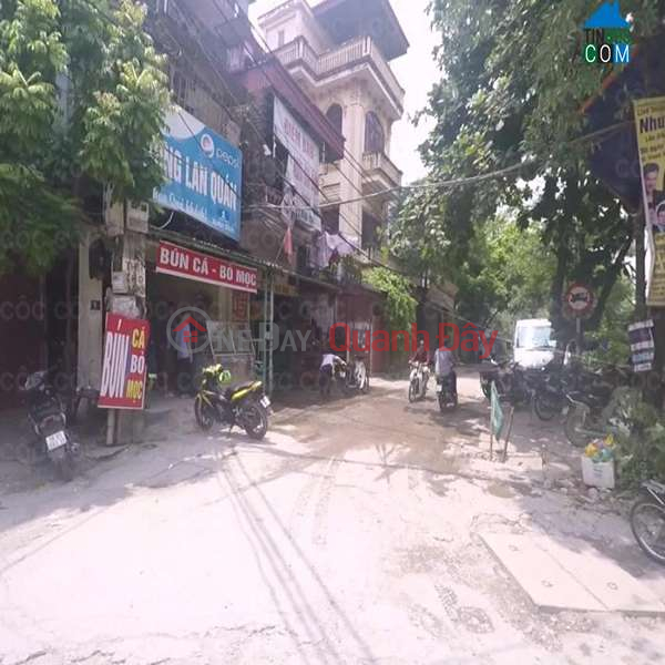 Land for sale with house as gift in Xuan Dinh, 32m2, frontage 5m, near car, price 7 billion, negotiable Sales Listings