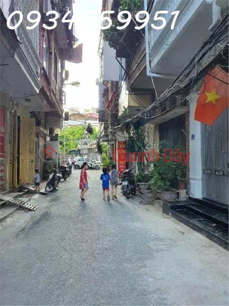 House for sale in Cau Giay for a little over 4 billion, right to the door, 1 large yard built with 4 solid floors - immense airiness Vietnam, Sales đ 4 Billion