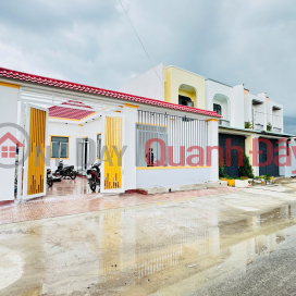 MUA ĐẤT TẶNG NHÀ 10x20 CHỈ 2 TỶ XXX – LÔ GÓC 2 MẶT TIỀN SIÊU ĐẸP GẦN KDL BỬU LONG _0