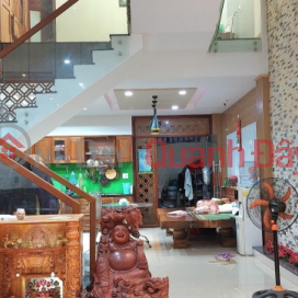 ► House with 10.5m street frontage, close to Dien Bien Phu, 105m2, 3 beautiful alleys _0