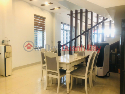 ► House with frontage on The Lu Street, Son Tra, near Han River Bridge, 95m2, 3 floors, like new, 4 bedrooms, 10.x billion VND. _0
