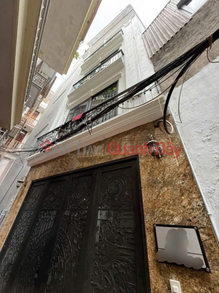 CASH FLOW 1 Billion\\/Year. Selling CHDT DAI LA street. A FEW STEPS FROM THE STREET - 63m × 6 FLOORS ELEVATOR Sales Listings