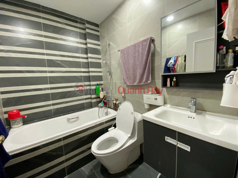  | Please Select | Residential, Sales Listings | đ 6.8 Billion