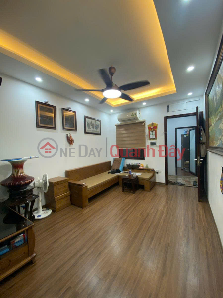 Super beautiful apartment in Lang, Dong Da, 68m², 2 bedrooms, 2 bathrooms, beautiful interior. Sales Listings