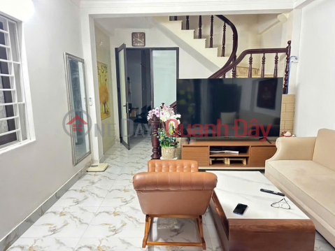Nguyễn Trãi 49m 5 tầng chỉ 8,8 tỷ 6 ngủ khép kín full nội thất, nở hậu _0